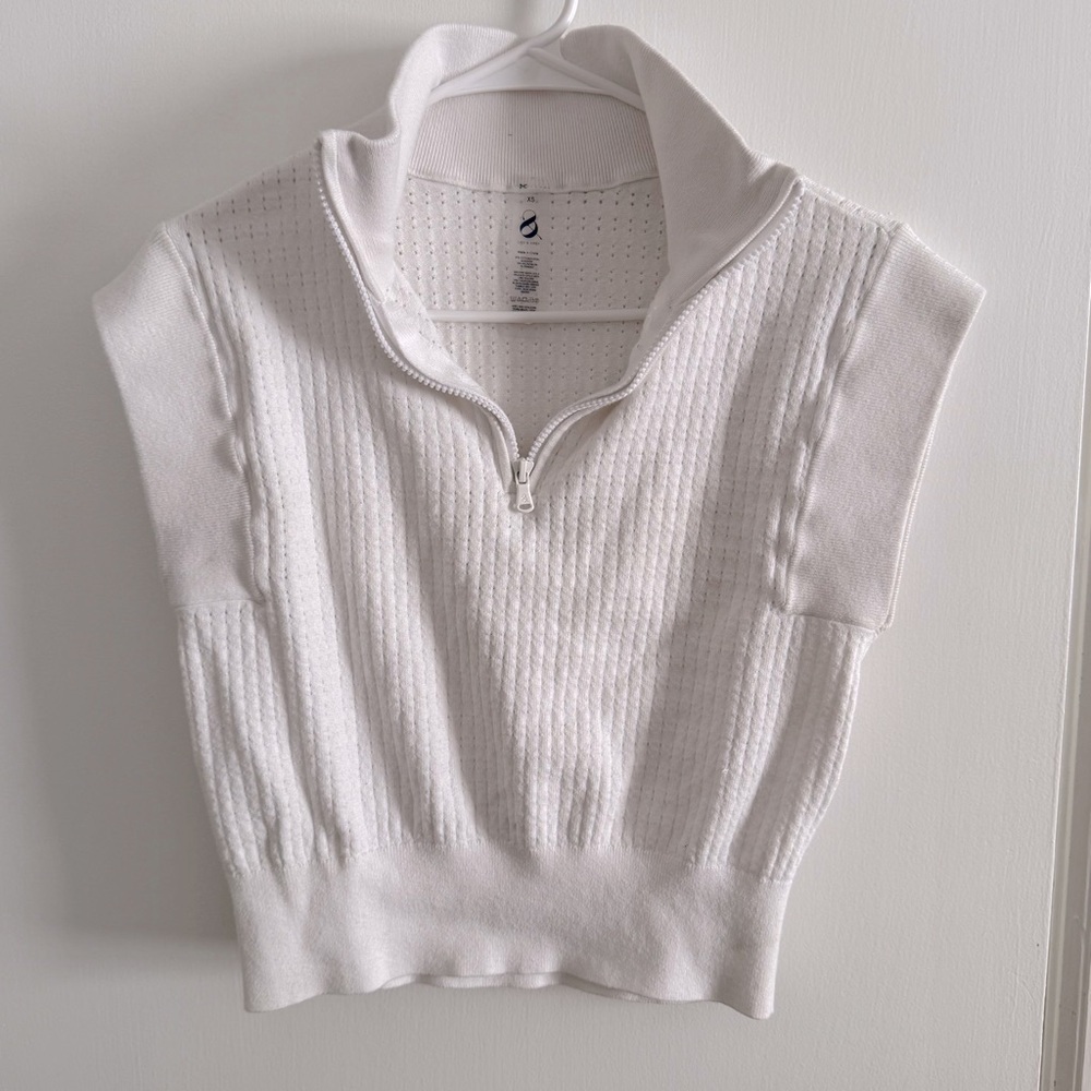 Lou & Grey sleeveless sweater